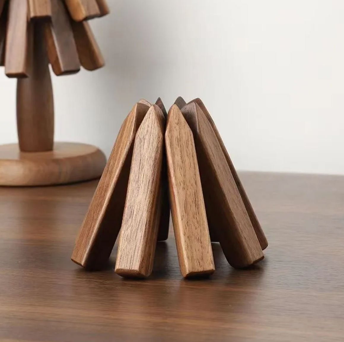 Miorvale Walnut Tree Trivet